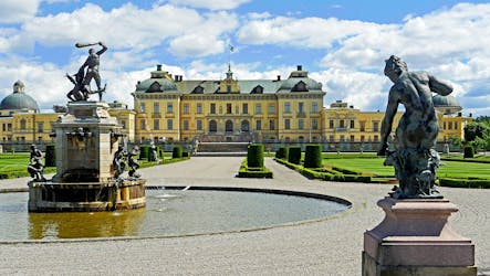 Stockholm highlights and Drottningholm Palace private tour